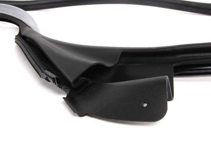 Cantonera izquierda OEM 51717161691 para BMW Serie 3 E46. Original BMW.