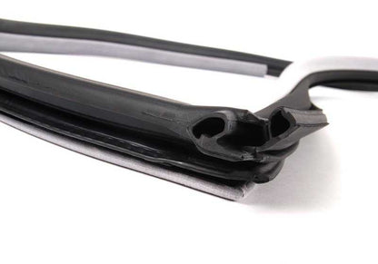 Cantonera izquierda OEM 51717161691 para BMW Serie 3 E46. Original BMW.