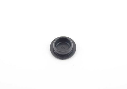 Tapa embellecedora OEM 51711839321 para BMW E21. Compatible con modelos 315, 316, 318, 320 con motor M10. Pieza original BMW. Ideal para cubrir orificios pequeños de la carrocería (16,5 mm).