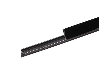 Sellado exterior del marco de la ventana derecha OEM 51228204232 para BMW E38. Original BMW.