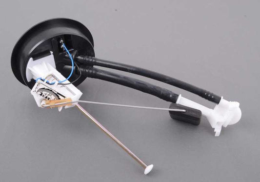Unidad de combustible izquierda OEM 16141180487 para BMW E31 850Ci y 850CSi. Compatible con modelos con motor M70 y S70, cambio manual y automático. Original BMW.