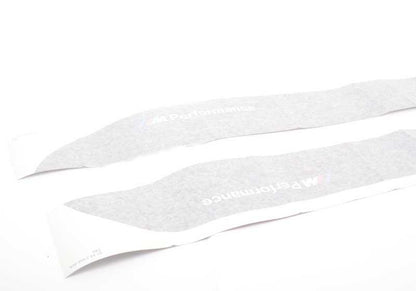 Folie M Performance pour les jupes latérales pour BMW X1 F48, F48N (OEM 51142410443). BMW d'origine.