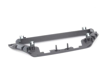 Adaptador embellecedor de pantalla OEM 51459292128 para BMW X1 (F48), X2 (F39), X1 LCI (F49). Original BMW.