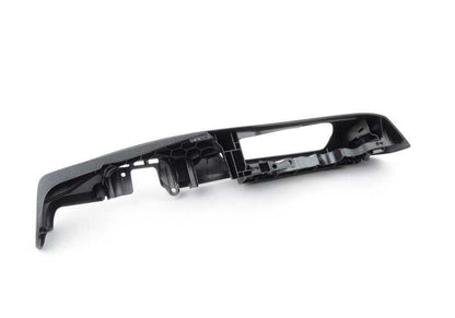 Direkt außerhalb der Sitzabdeckung für BMW F20, F21, F22, F23, F87, F30, F31, F34, F35, F80, F32, F36, F82 (OEM 52107293578). Original BMW.