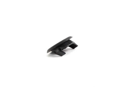 Tapón cubre orificios OEM 51717020032 para BMW E39. Original BMW.