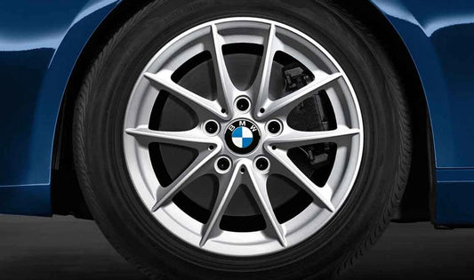 Llanta de aleación V-Speiche 360 OEM 36116795207 para BMW E81, E82, E87, E88. Original BMW.