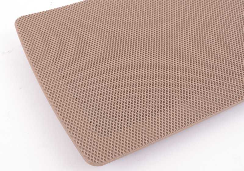 Rejilla de altavoz derecha OEM 51478257092 para BMW E46. Original BMW.