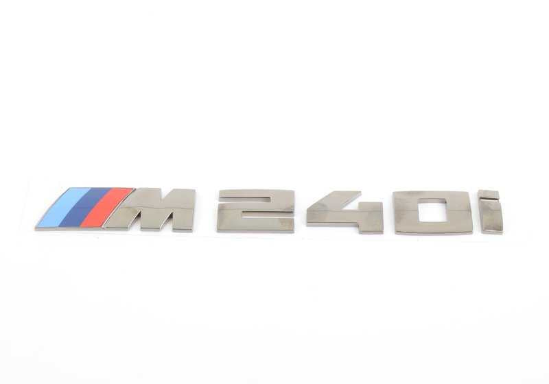 Emblema trasero "M240i" OEM 51148067074 para BMW Serie 2 {F22, F22N, F23, F23N}. Original BMW.