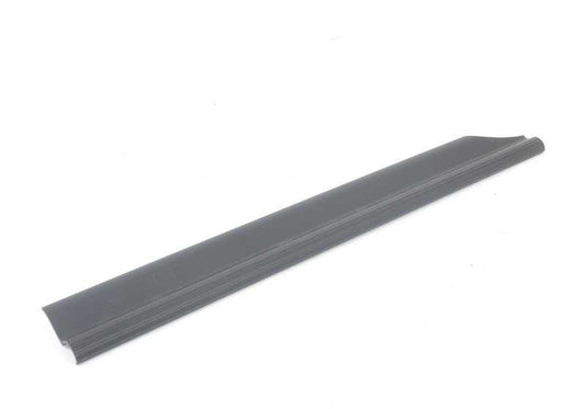 Embellecedor entrada trasero izquierdo OEM 51478139209 para BMW E32 730i, 735i. Original BMW.