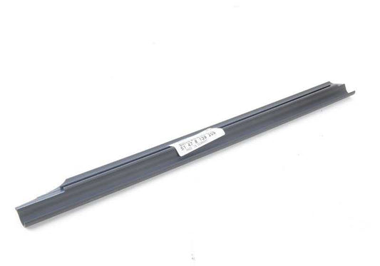 Embellecedor entrada trasero izquierdo OEM 51478139209 para BMW E32 730i, 735i. Original BMW.