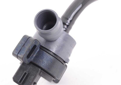 Valvola di ventilazione del serbatoio con tubo OEM 13907636160 per BMW F07, F10, F11, F06, F12, F13, F01, F02, F15, F16. BMW originale.