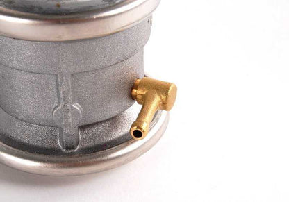 Valvola di ritenzione OEM 11727553063 per BMW E46 320CI (modelli motori M54, manuale o automatico, 2000-2006). BMW originale.