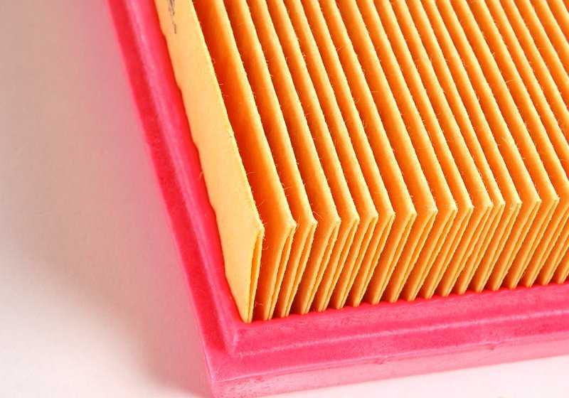 Filtro de aire OEM 13721247404 para BMW E36 (316i todos los modelos y versiones) y BMW Z3 (1.9 M43). Repuesto original BMW.