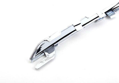 Moldura cromada OEM 51127384572 para BMW F30, F30N, F31, F31N. Pieza original BMW.