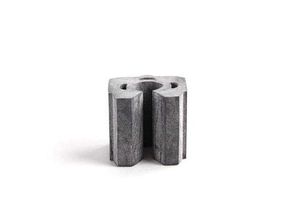 OEM rubber cap 1612117832 for BMW E30, E36, E34, E39, E32, E38, E65, E66, E31. Original BMW piece for fuel and driving system.