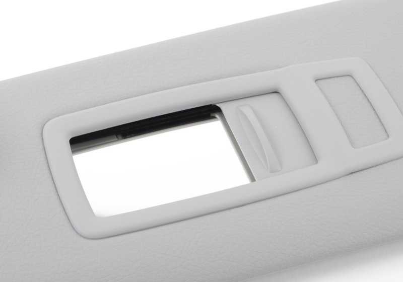 Parasol izquierdo gris Everest OEM 51167349345 para BMW F30, F30N, F31, F31N, F34, F34N, F36, F36N, F80, F82. Original BMW.
