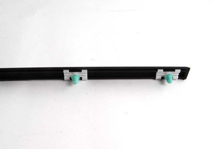 Listón de parachoques puerta delantera izquierda OEM 51138208449 para BMW Serie 3 E46 (1998-2004). Original BMW.