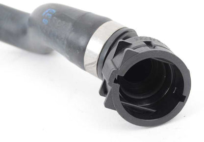 Tubo conector de válvula de agua del motor OEM 64219208175 para BMW F20, F21, F22, F87, F30, F32, F33, F36. Recambio original BMW.