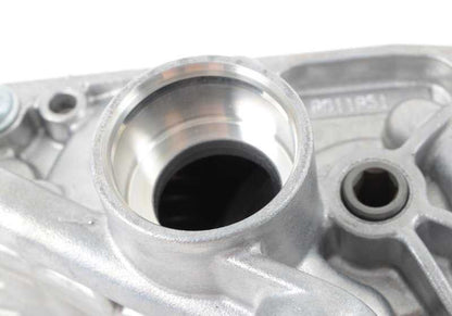 Bomba de aceite OEM 11418011851 para BMW F87, F80, F82, F83. Original BMW.