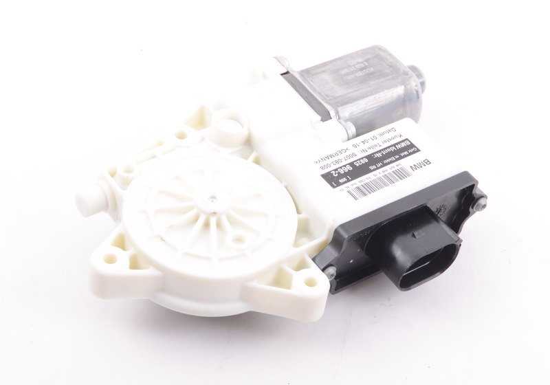Accionamiento elevalunas trasero derecho OEM 67626925966 para BMW X3 E83, X3 E83 LCI. Original BMW.