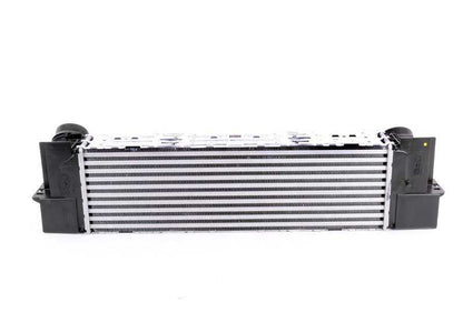Intercooler OEM 17517823570 para BMW X3 (F25) y X4 (F26). Original BMW.