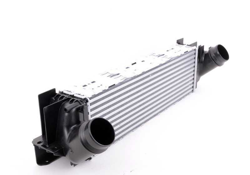 Intercooler OEM 17517823570 para BMW X3 (F25) y X4 (F26). Original BMW.