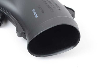 CLEAN AIR CONDUCT OEM 13717577452 for BMW F07, F07N, F10, F10N, F11, F11N, F06, F06N, F12, F12N, F13, F13N, F01, F01N, F02, F02N, F04, E70, E71, E72. Original BMW.