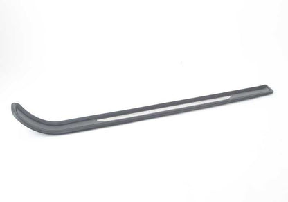 Embellecedor entrada derecha OEM 51478046480 para BMW E92, E92N, E93, E93N. Original BMW.