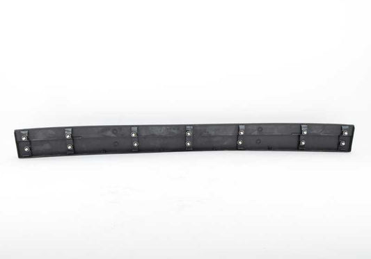 Embellecedor inferior de maletero OEM 51133400393 para BMW X3 E83 (modelos 2.0d, 2.0i, 2.5i, 3.0d). Compatible con versiones manuales y automáticas. Original BMW.