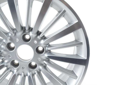Piene in lega multirradia 416 OEM 36116796249 per BMW F30, F31, F34, F35, F32, F33, F36. BMW originale.