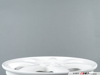 Cerchio in lega 16" 6.5J ET48 Bridge Spoke 94 Aspen White OEM 36116775800 per MINI R50, R53, R56, Clubman R55, Cabrio R52/R57, Coupé R58, Roadster R59... e altro. MINI originale.