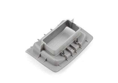 Carcasa gris OEM 51467110233 para BMW Z4 E85, E86. Pieza original BMW para compartimento central y consola trasera. Repuesto auténtico con ajuste perfecto y acabado original.