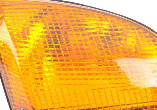 Piloto intermitente derecho OEM 63131370552 para BMW E23. Recambio original BMW.