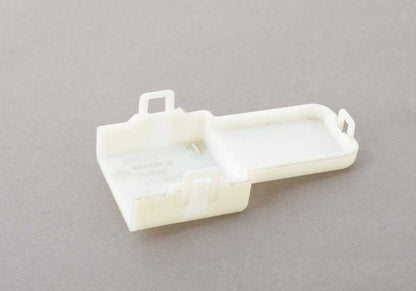 Tapa de borne positivo de batería OEM 61136927750 para BMW E63, E64. Original BMW.
