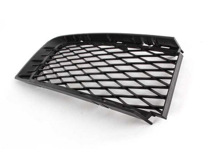 Rejilla abierta derecha OEM 51117175312 para BMW E60 y E61. Original BMW.