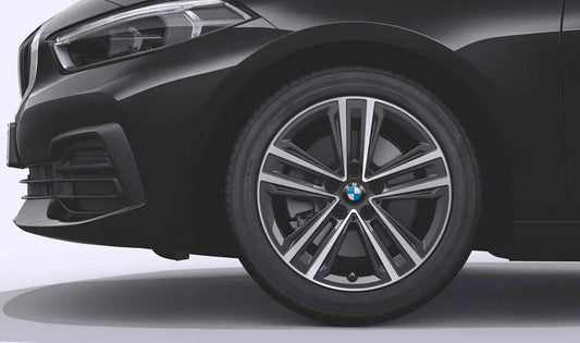 548 Doppelspeichen-Aluminiumrad OEM 36116884022 für BMW 1er F40, 2er F44 Gran Coupé. Original BMW.