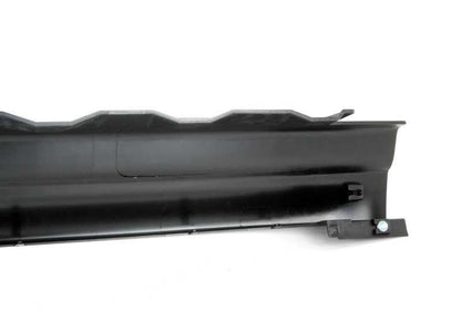Cubierta lateral derecha del estribo OEM 51713401810 para BMW X3 E83, E83N. Original BMW.