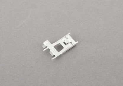 Terminal de Pala para BMW E21, E30, E12, E28, E24, E23 (OEM 61131352577). Original BMW.
