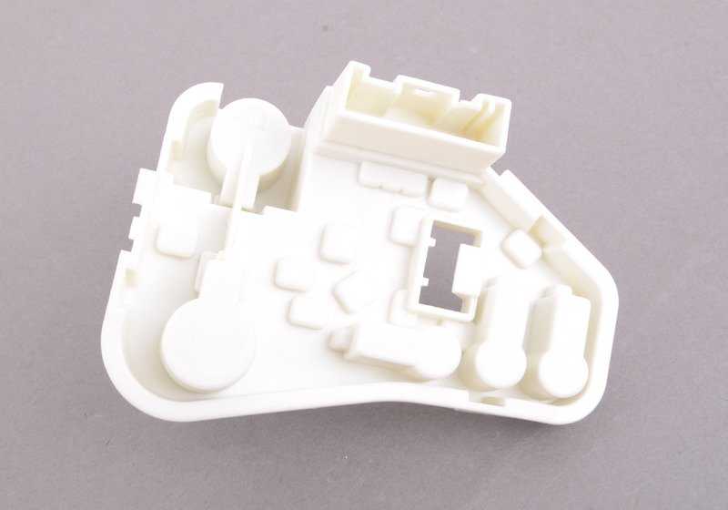 Portalámparas trasero izquierdo OEM 63217211213 para BMW Serie 3 E90, E91 (316d, 316i). Original BMW.