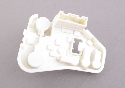 Portalámparas trasero izquierdo OEM 63217211213 para BMW Serie 3 E90, E91 (316d, 316i). Original BMW.