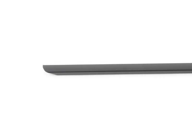 Mormatura degli interni neri OEM 51431952018 per BMW E30 316i (motore M10 e M40, manuale e automatico, 1982-1991). BMW originale BMW.