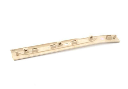Tapa de entrada delantera derecha para BMW F15, F16 (OEM 51477342572). Original BMW.