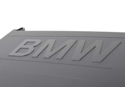 Silenciador de admisión OEM 13717582311 para BMW F01, F02. Original BMW.