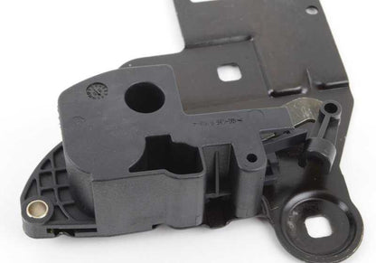 Cerradura de luneta trasera para BMW Serie 5 E34, E39 (OEM 51248120167). Original BMW.
