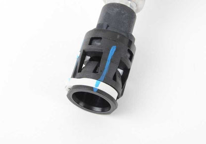 Tubo de retorno refrigerante OEM 32416792492 para BMW E70, E70N, F15, E71, F16. Original BMW.