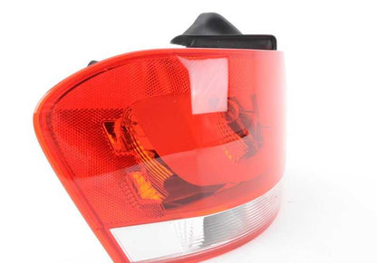 Linkes hinteres Licht für BMW E82, E88 (OEM 63217273429). Original BMW