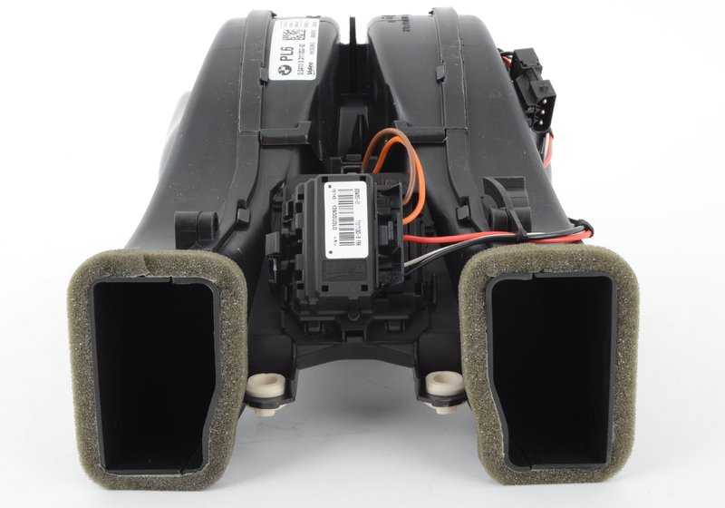 Ventilador aire acondicionado trasero OEM 64119311853 para BMW F07, F10, F11, F01, F02, F04. Compatible con variantes 520d, 528i, 530d. Original BMW.