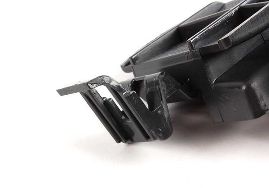 Soporte lateral derecho OEM 51127895644 para BMW Serie 3 E46. Pieza original BMW. Ideal para reparar o sustituir el soporte de la carrocería lateral derecha.