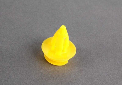 Yellow clip for BMW E39, E52 and MINI R61 (OEM 51418172050). Original BMW