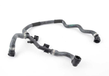 Manguera de refrigerante OEM 17127575431 para BMW F01, F02, F04. Compatible con modelos 750i, 750Li, 750i xDrive, 750Li xDrive (motor N63). Original BMW.